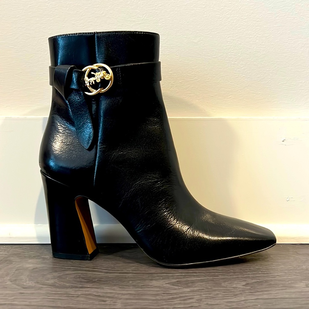 Black Coach Teri Bootie - 7.5